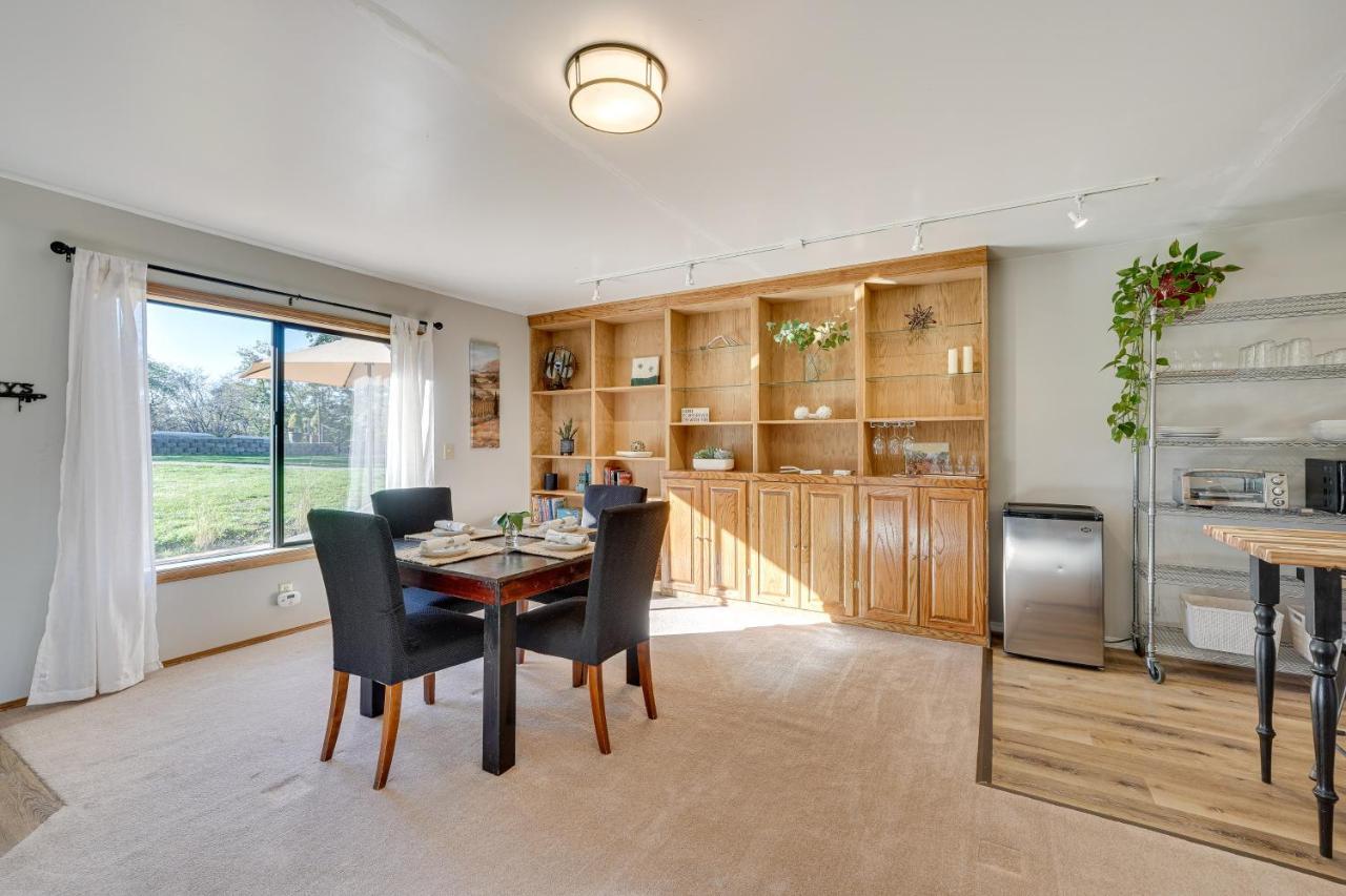 Cozy Central Point Bungalow On Working Winery! Luaran gambar